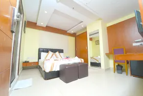 Hotel Diamonds Pearl - Image 4