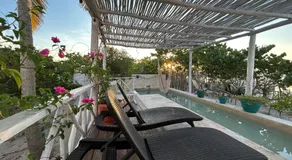 Casa Arsha Beachfront Bed & Breakfast - Image 3
