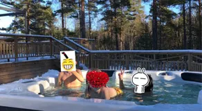 Timber cottages with jacuzzi and sauna near lake Vänern - Image 4