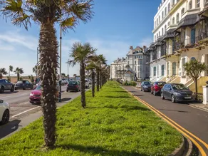 Apartment in Folkestone near Sandgate Beach - Image 5