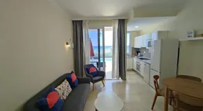 Los Nidos - Image 2
