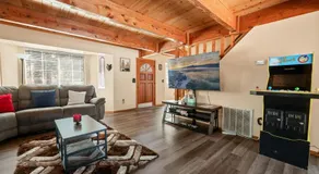 The Lost Boys Hideaway - One Of A Kind Mountain Getaway! 3 Bedroom Cabin - Image 2
