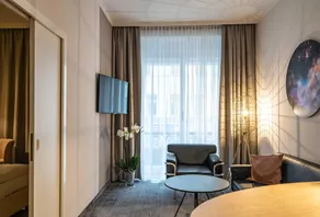 Starlight Suiten Hotel Renngasse - Image 3
