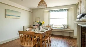 Shore View, Aldeburgh - A lovely Seafront House on famous Crag Path with uninterrupted Beach Views - Aldeburgh Coastal Cottages - Image 5