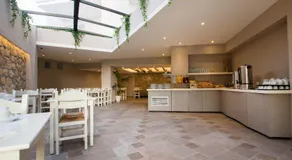 Parasol Luxury Hotel & Suites Adults Only - Image 4