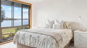 Peninsula Court Unit 1 - Relaxation on the Water - Holiday Yamba - Image 2
