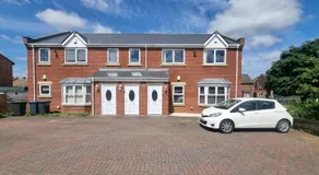 The Priory - 1 mile from Ramside Hall Hotel Spa and Golf & A1 - Image 4
