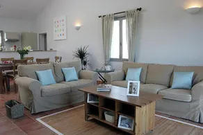Luxurious villa with nice terrace in rural Chalais - Image 4
