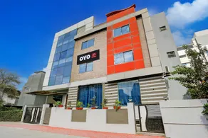 Hotel O La Banian Hotel & Restaurant - Image 4
