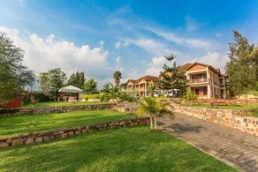 Quiet Haven Hotel - Image 2