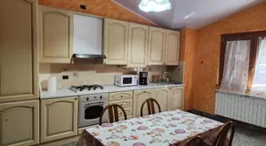 Three bedroom Entire place - Image 4