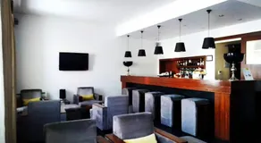Hotel Acez - Image 2
