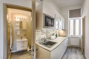 Palm Deluxe - Glam Apartments Budapest - Image 3