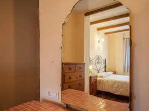 Spacious cottage with private pool and beautiful views of mountains and sea - Image 3