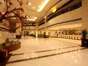 Zhejiang Railway Hotel - Image 4