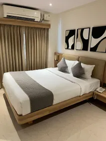 Phoenix stay inn - Image 1