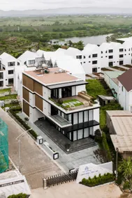 LAKEHILL VILLAS - Image 5