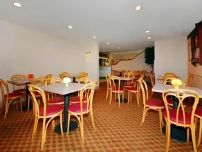 Ramada by Wyndham Albany GA - Image 3