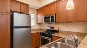 Sunny Marina Del Rey Apartment- Hot Tub, Game Room, BBQ, Projector - Image 5