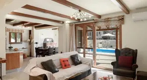 Villa Monvelia - Image 2