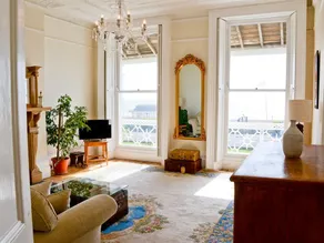 Beach View Apartment - Image 2