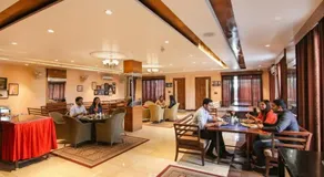 FabHotel K9 Regency - Image 3