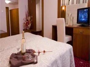 Arena Tarnovo Hotel -Free Private Parking - Image 4