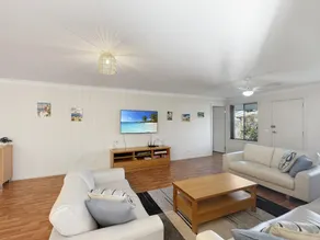 Spacious 4-Bed Home 2-Min to the Beach - Image 2