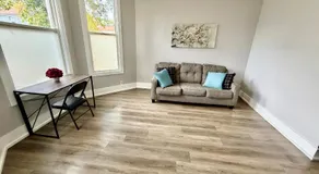 Beautiful Home Near Downtwon - Free Parking! - Image 2
