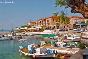 Sea breeze and stunnιng view in the heart of Mani - Image 5