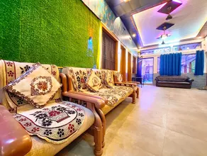 Goroomgo Raghunandan Guest House Near Ram Mandir Ayodhya - Image 3