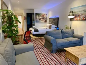 The Waterfront Lodges - Image 5