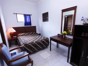 Blue Safir Hotel - Image 2