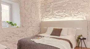 Old Quarter Boutique - Image 2