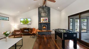 Luxury Wine Country Cigar Lounge King Suite BBQ - Image 3