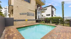 Tarrohan Lodge Unit 7 Kings Beach QLD - Image 5