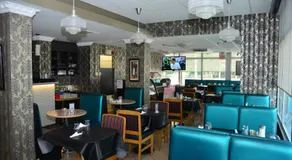 Hotel Royal Plaza - Image 4