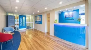 Travelodge Hartlebury - Image 4