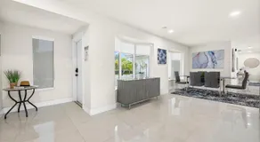 Sail Away Beach Cottage Sleeps 10 Heated Pool - Image 5