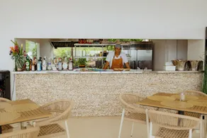 Elite Atoll Beachfront Hotel - Image 4