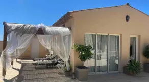 Maison 70m2 privatisée Provence avec piscine & jardin - Image 4