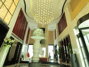 Wuhan Carnival Fashion Hotel - Image 5