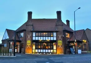 Albion Boutique Guest House - Image 3