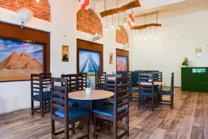 Hotel O Shree United Grills & Cafe Restro Rajendra Nagar station - Image 2