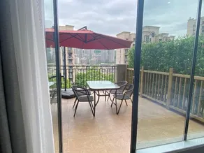 Yiyun International Hotel Apartment - Image 4