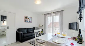 NML Holiday Apartments - Image 5