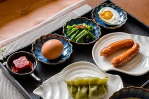 Floral Lux Hotel·Yu Homestay (Dalian Hongqigu Branch) - Image 3