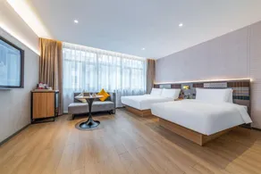 Homeinn Plus Hotel (Wuhai Haibowan District Wanda Plaza) - Image 2