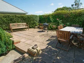 Cloudbreak | Hot Tub* | Log Burner, Dogs Welcome - Image 4