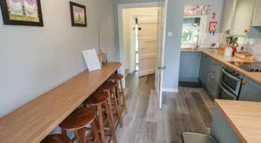 Hillside Cottage - Image 3